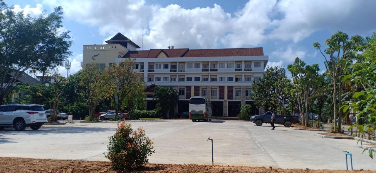Nana Buri Hotel Chumphon Eksteriør bilde